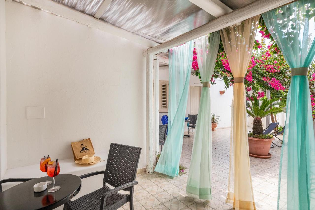 Stromboli Central Family Apartment - 3 Double Rooms Экстерьер фото