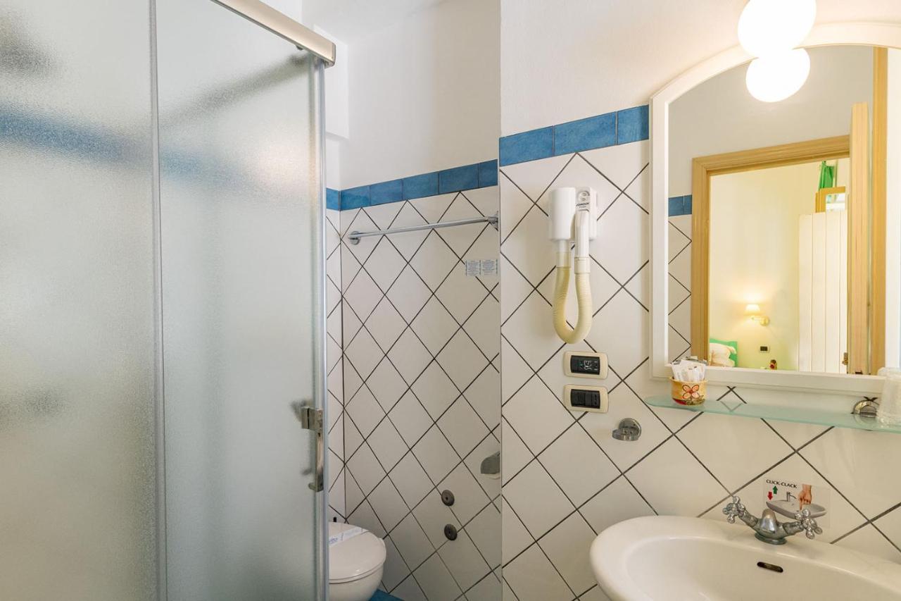 Stromboli Central Family Apartment - 3 Double Rooms Экстерьер фото