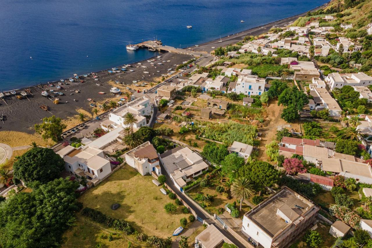 Stromboli Central Family Apartment - 3 Double Rooms Экстерьер фото